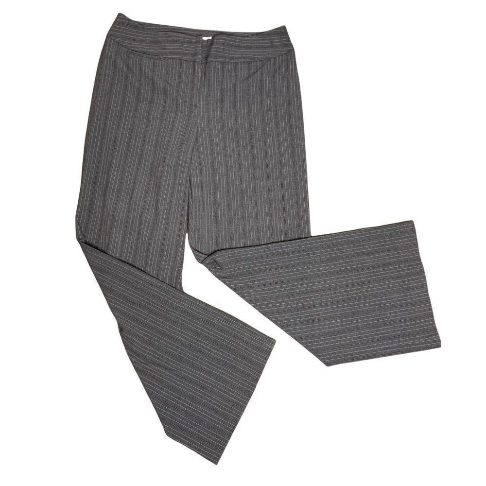 Chicos 2 Wide Leg Dress Pants L Grey Metallic Stripe Flat Front Pockets Stretch